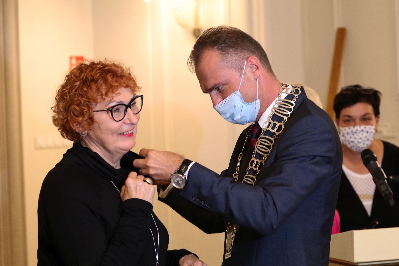 Honorowym Obywatelem Miasta Legnicy został ksiądz Gacek