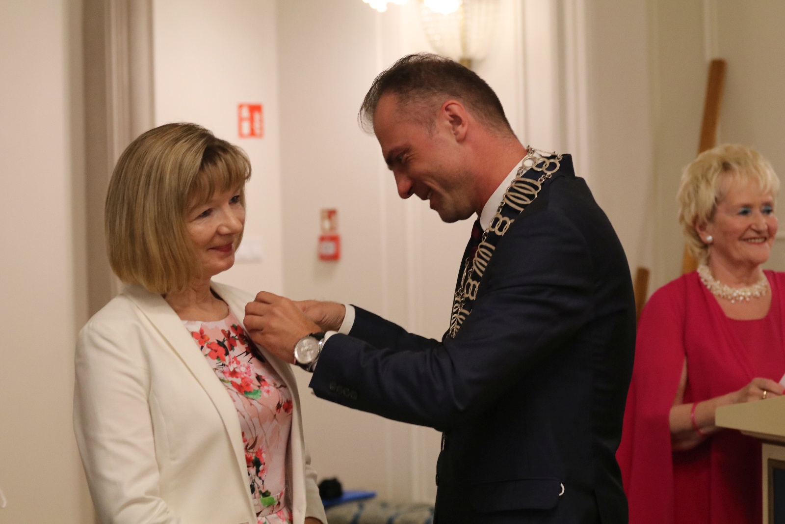 Honorowym Obywatelem Miasta Legnicy został ksiądz Gacek