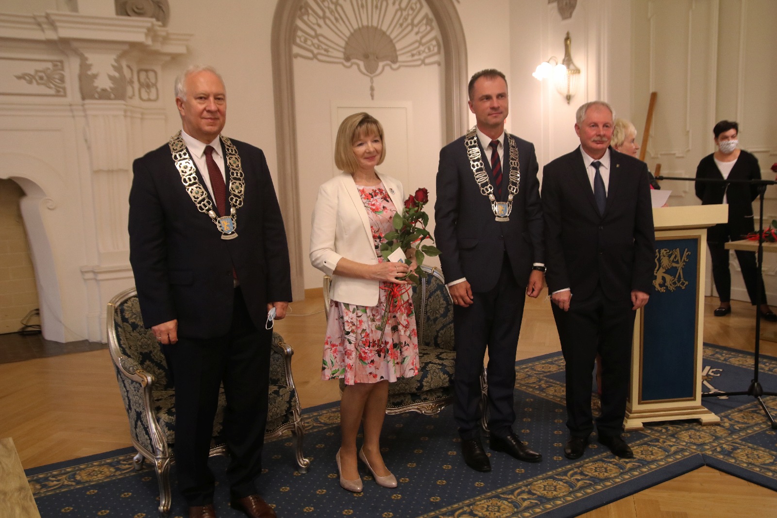 Honorowym Obywatelem Miasta Legnicy został ksiądz Gacek