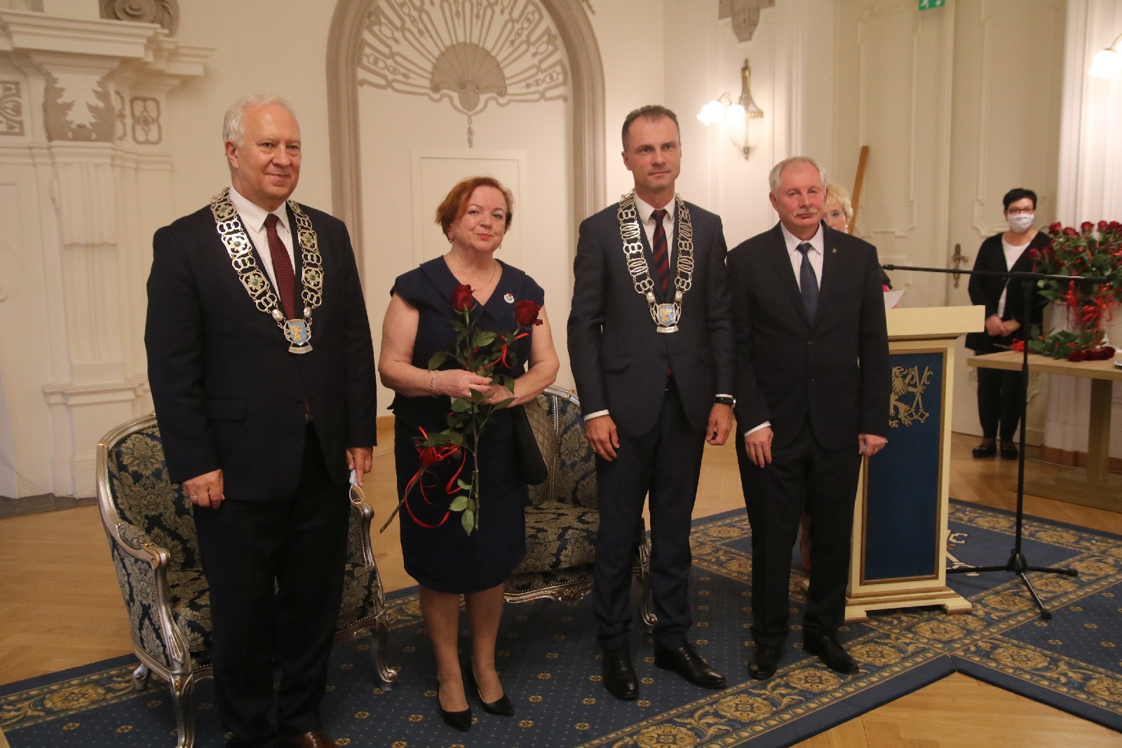 Honorowym Obywatelem Miasta Legnicy został ksiądz Gacek