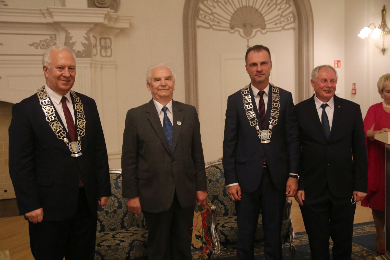 Honorowym Obywatelem Miasta Legnicy został ksiądz Gacek