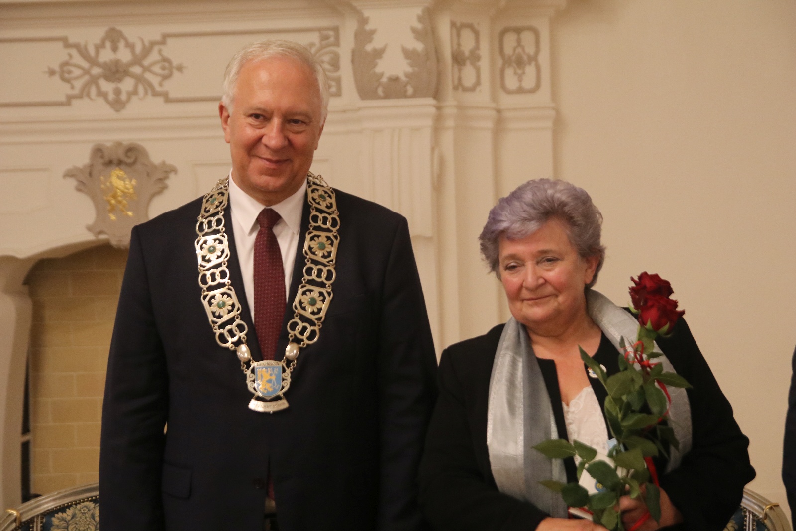 Honorowym Obywatelem Miasta Legnicy został ksiądz Gacek
