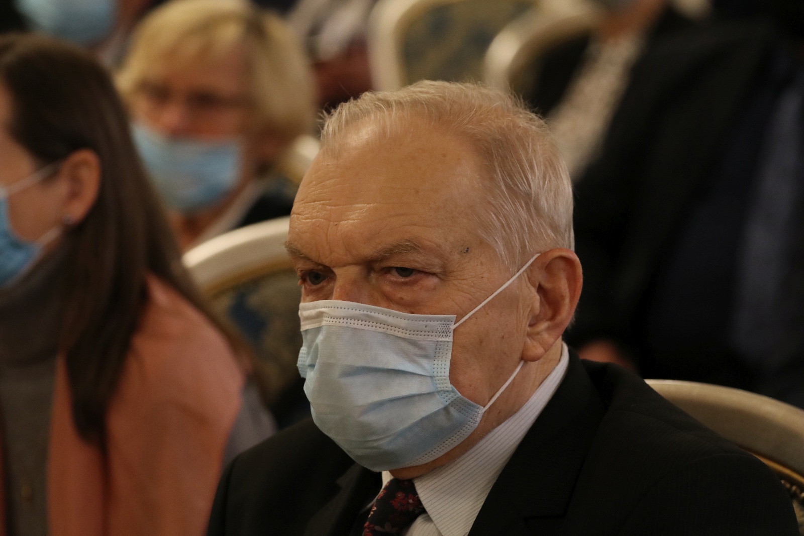 Honorowym Obywatelem Miasta Legnicy został ksiądz Gacek