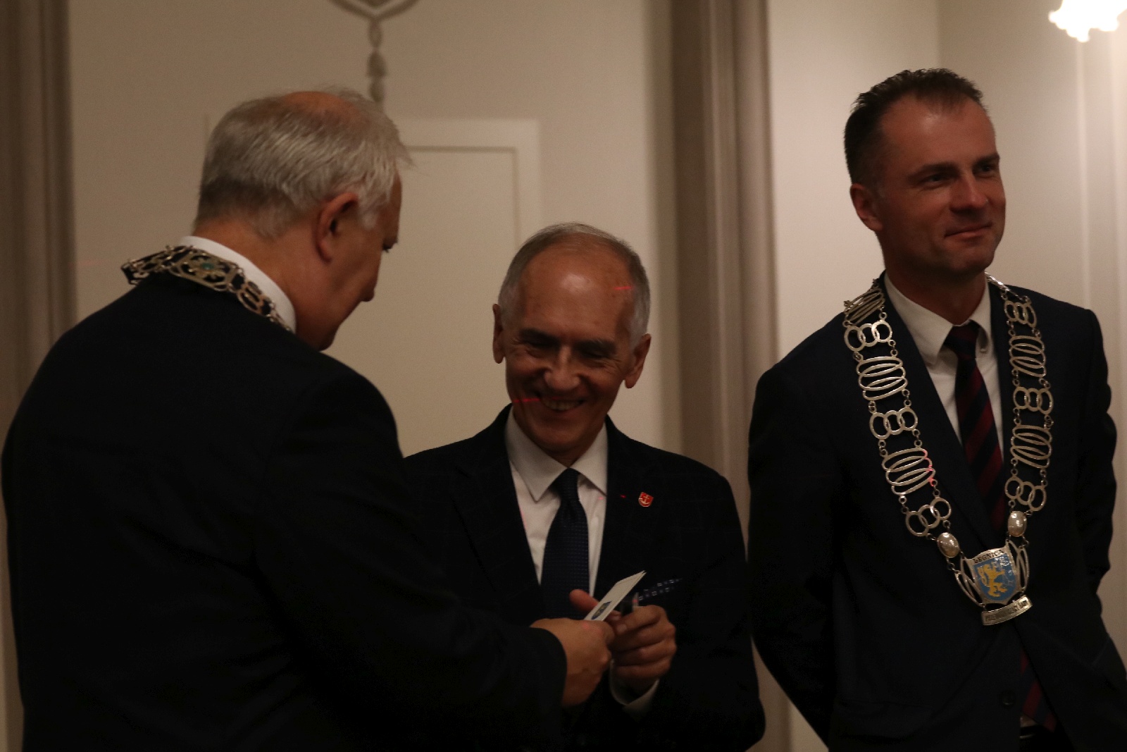 Honorowym Obywatelem Miasta Legnicy został ksiądz Gacek