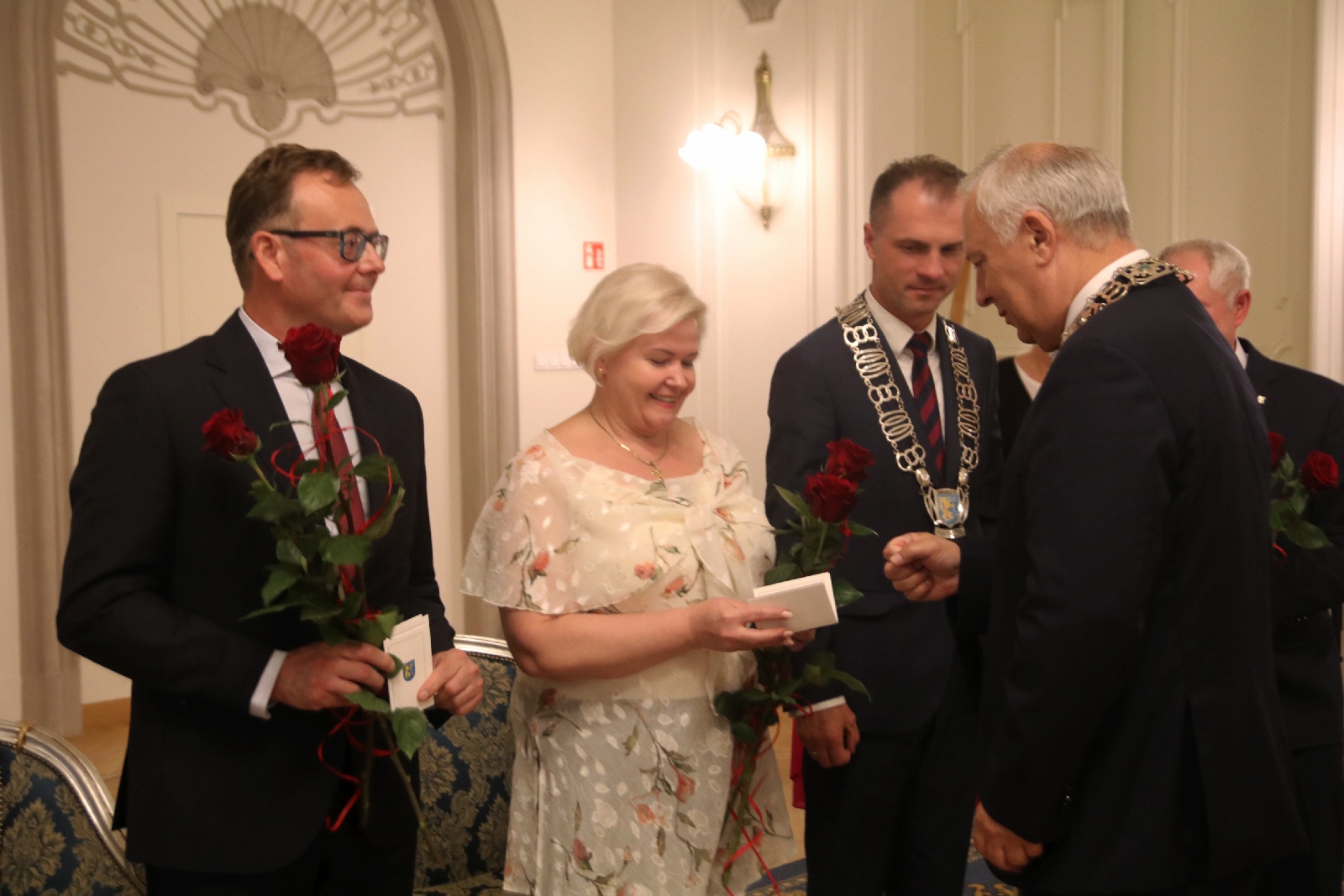 Honorowym Obywatelem Miasta Legnicy został ksiądz Gacek