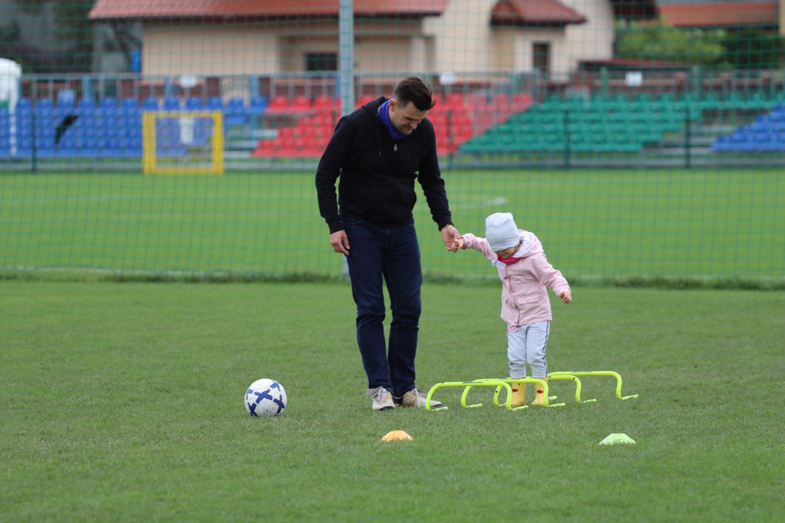 Zdrowa Legnica: Dwie godziny dla rodziny- Futbolowy zawrót głowy