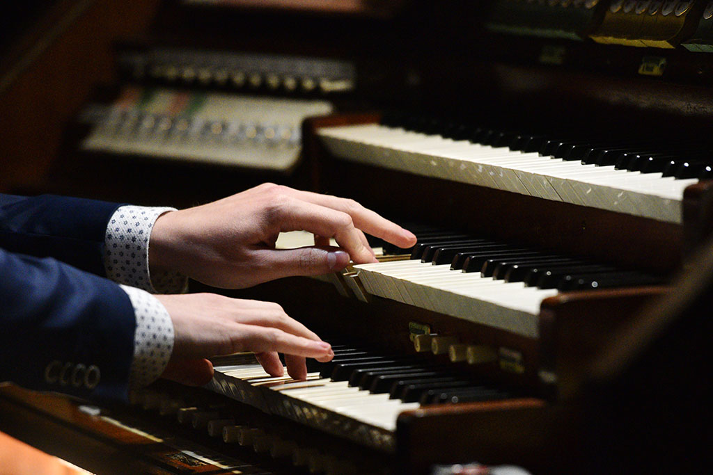 Wspaniały muzyczny, organowy wieczór w kościele Marii Panny