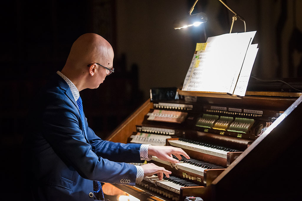 Wspaniały muzyczny, organowy wieczór w kościele Marii Panny