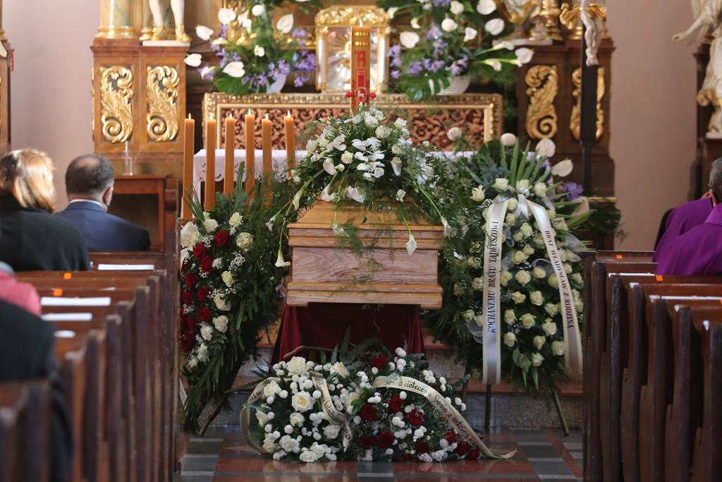 Pogrzeb księdza Tadeusza Dąbskiego w Prochowicach