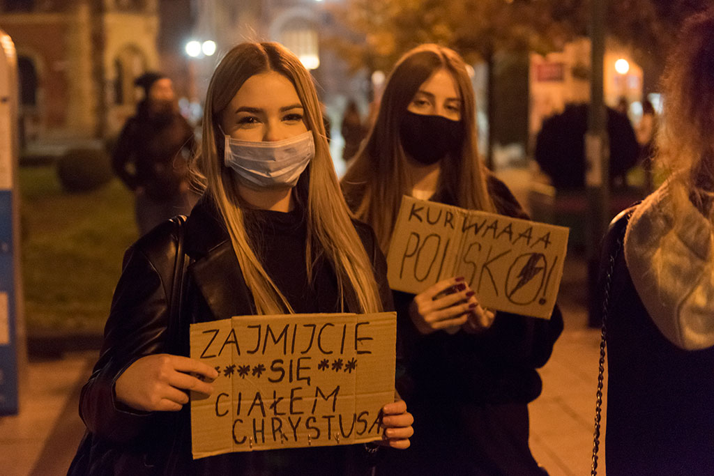 Nie dla Piekła Kobiet. Legniczanie wybrali się na „spacer”