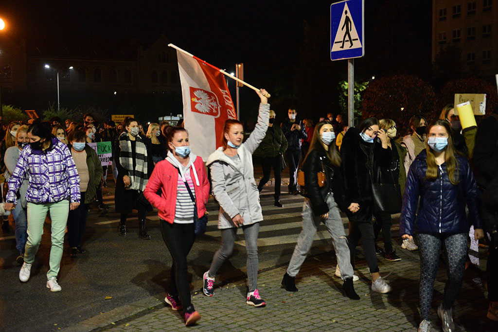 Nie dla Piekła Kobiet. Legniczanie wybrali się na „spacer”
