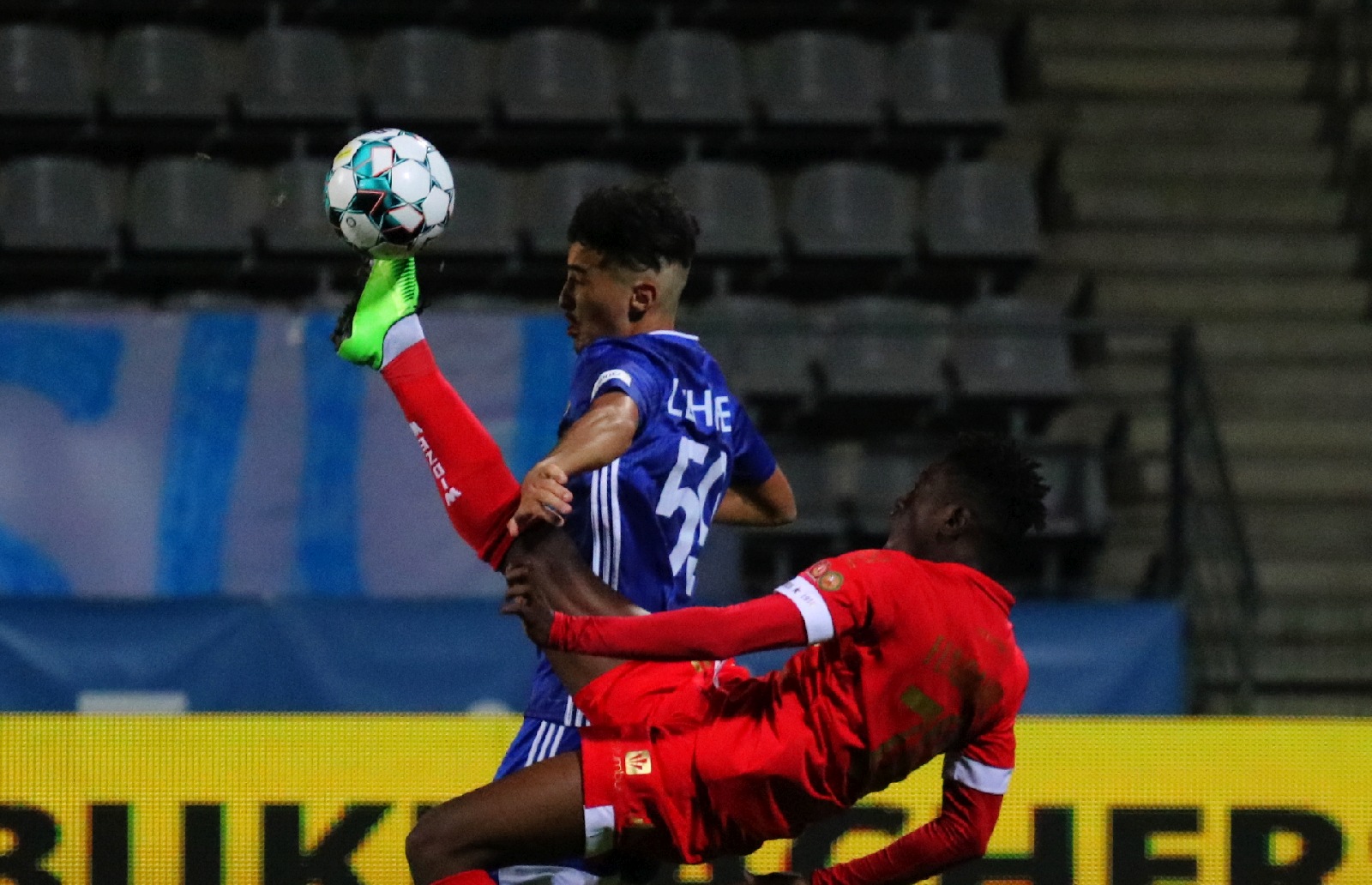 Szczęśliwy remis piłkarzy Miedzi Legnica z Widzewem Łódź