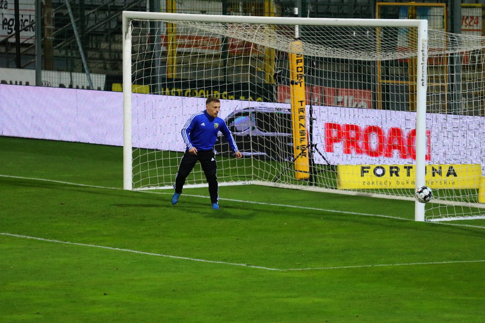 Szczęśliwy remis piłkarzy Miedzi Legnica z Widzewem Łódź