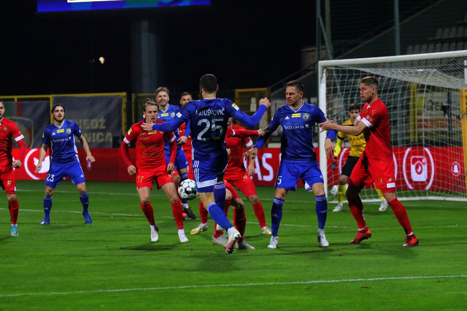 Szczęśliwy remis piłkarzy Miedzi Legnica z Widzewem Łódź