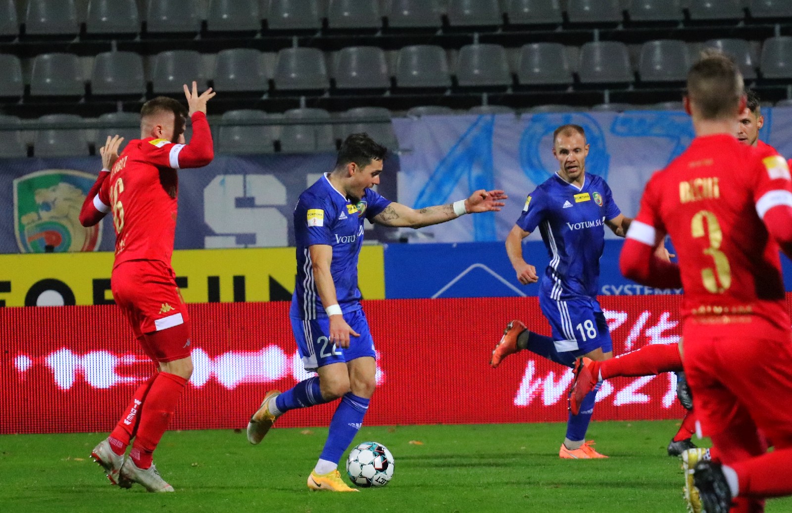 Szczęśliwy remis piłkarzy Miedzi Legnica z Widzewem Łódź