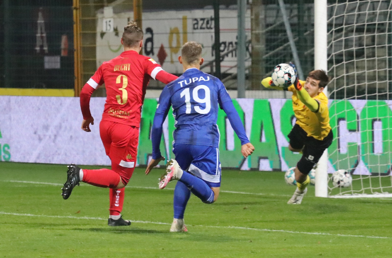 Szczęśliwy remis piłkarzy Miedzi Legnica z Widzewem Łódź