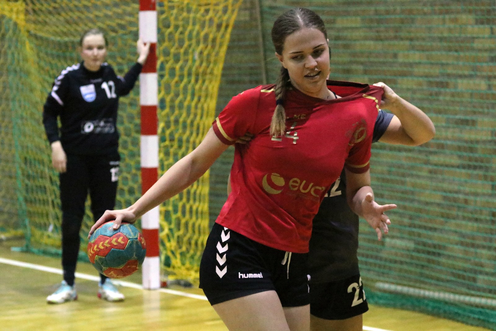 Legnickie dziewczyny wygrywają kolejny mecz w lidze