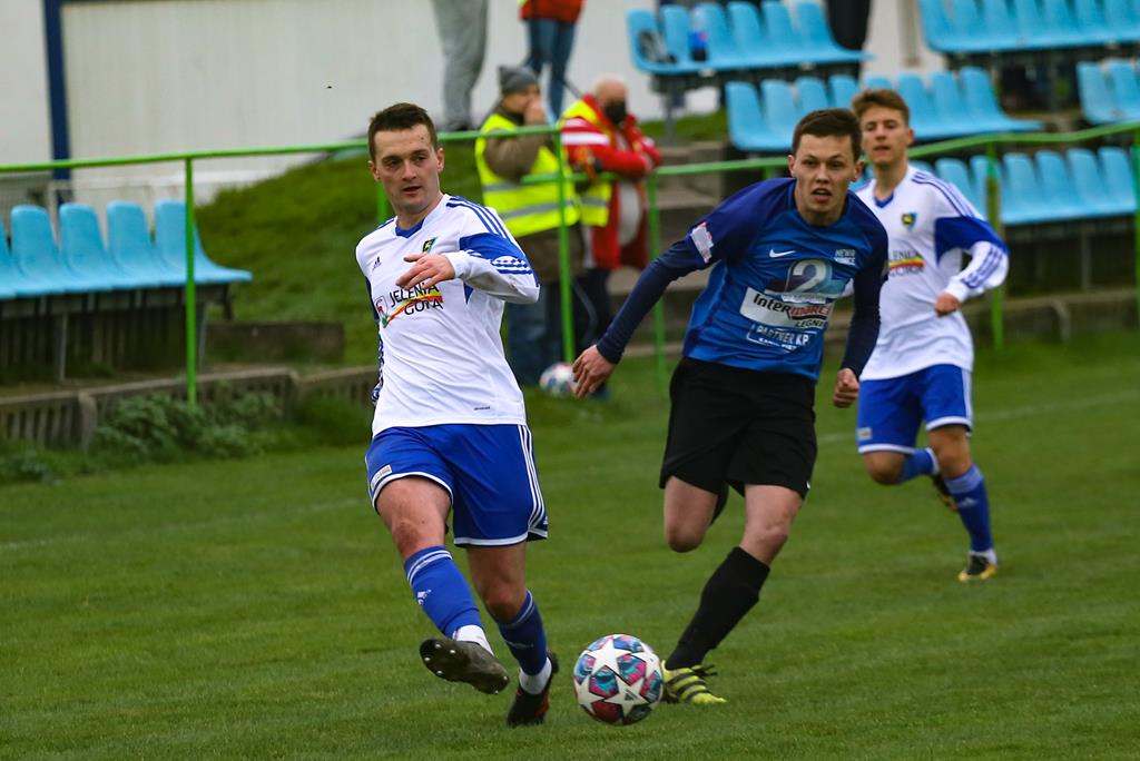 Mewa nie zatrzymała lidera. Zwycięstwo Karkonoszy Jelenia Góra