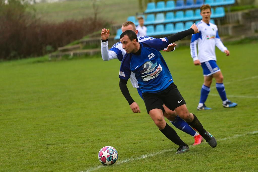 Mewa nie zatrzymała lidera. Zwycięstwo Karkonoszy Jelenia Góra
