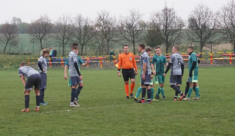 Okręgówka: Sokół Jerzmanowa - Kaczawa Bieniowice 1-5 (0-1)