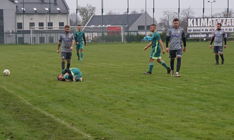 Okręgówka: Sokół Jerzmanowa - Kaczawa Bieniowice 1-5 (0-1)
