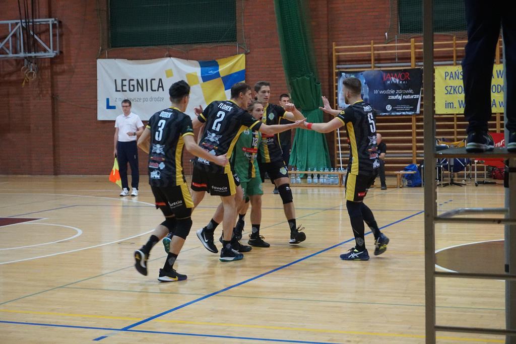 Siatkarze Ikara wygrali u siebie z IM Faurecia Volley