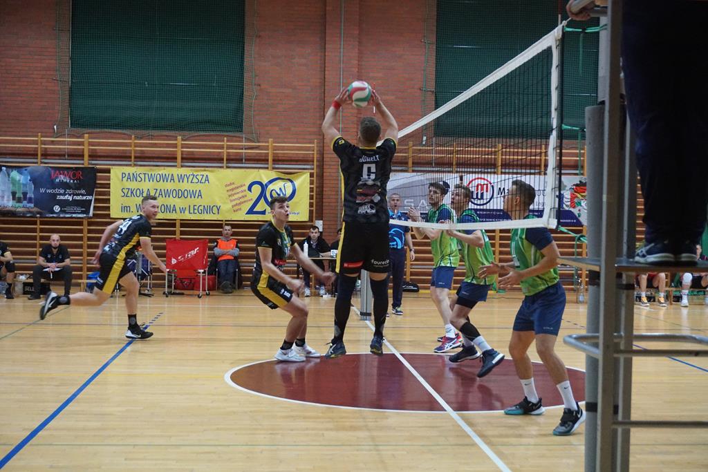 Siatkarze Ikara wygrali u siebie z IM Faurecia Volley