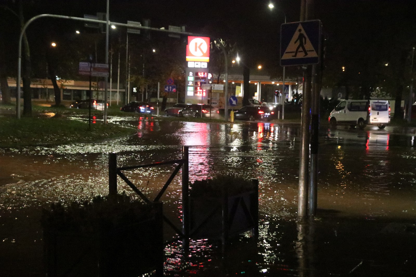 Potężna awaria magistrali wodnej. Nie ma wody w całej Legnicy