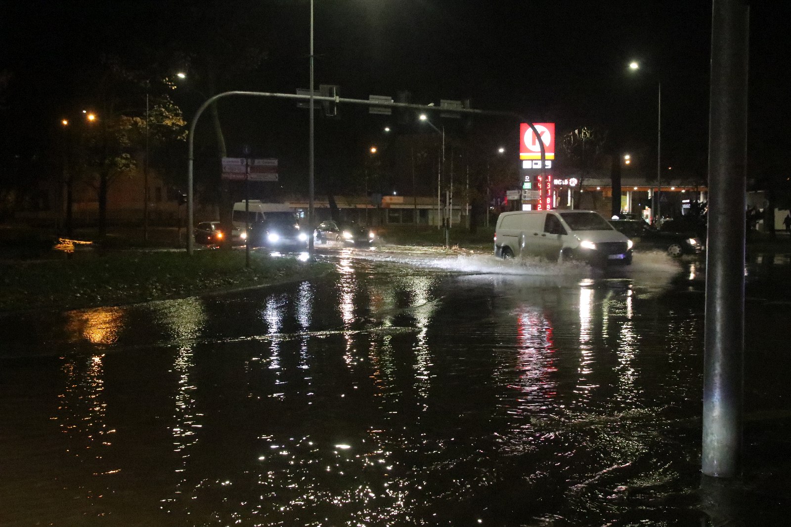 Potężna awaria magistrali wodnej. Nie ma wody w całej Legnicy