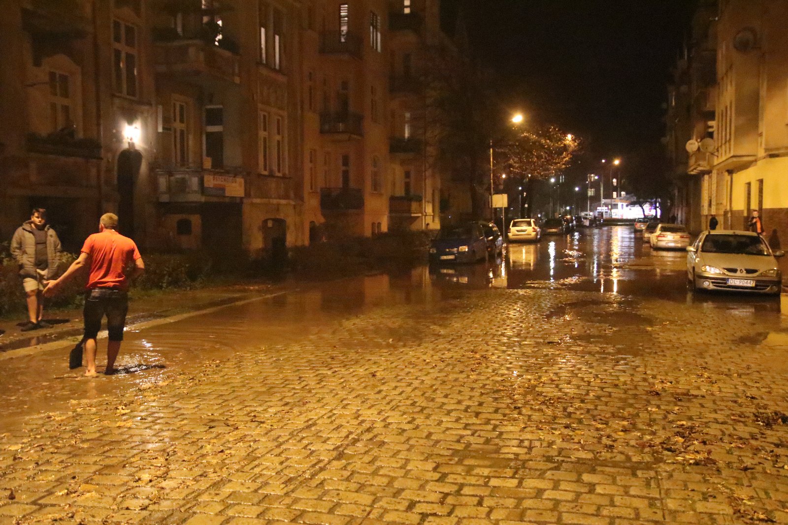 Potężna awaria magistrali wodnej. Nie ma wody w całej Legnicy