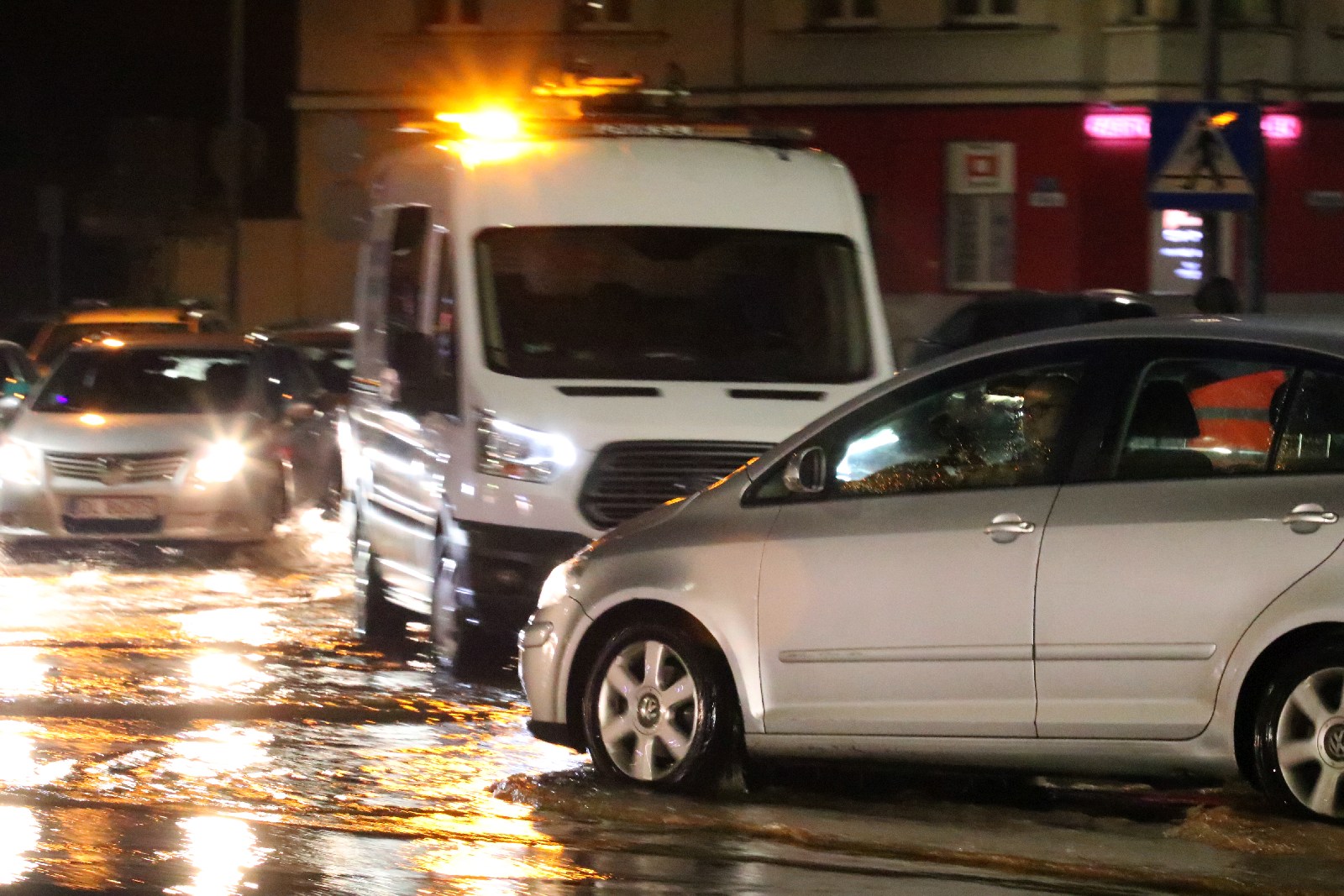 Potężna awaria magistrali wodnej. Nie ma wody w całej Legnicy