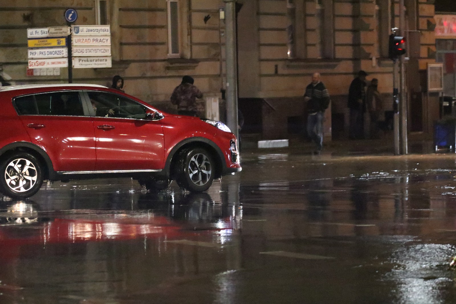 Potężna awaria magistrali wodnej. Nie ma wody w całej Legnicy