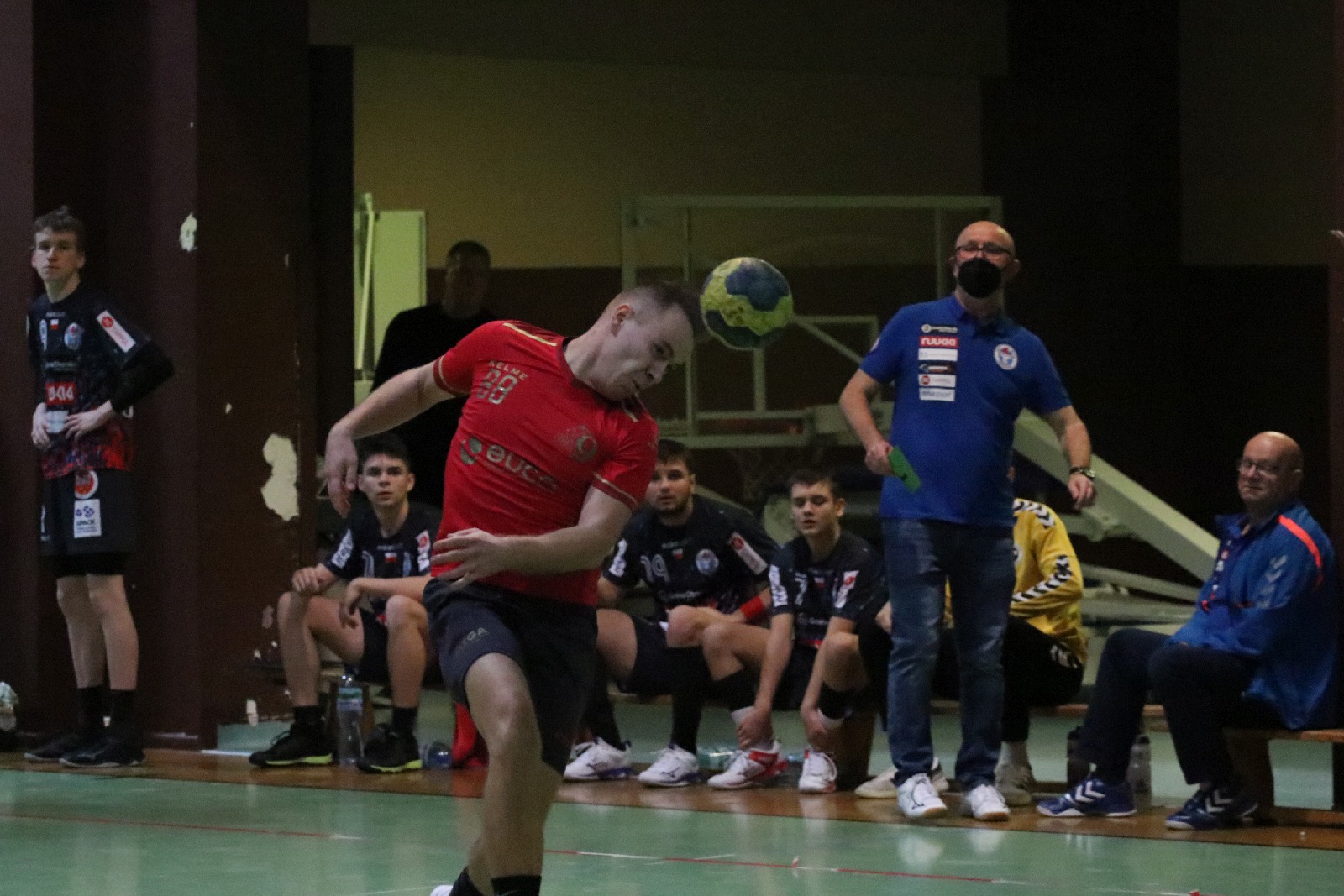 Dziewiątka Legnica pokonuje we własnej hali Spartę Oborniki