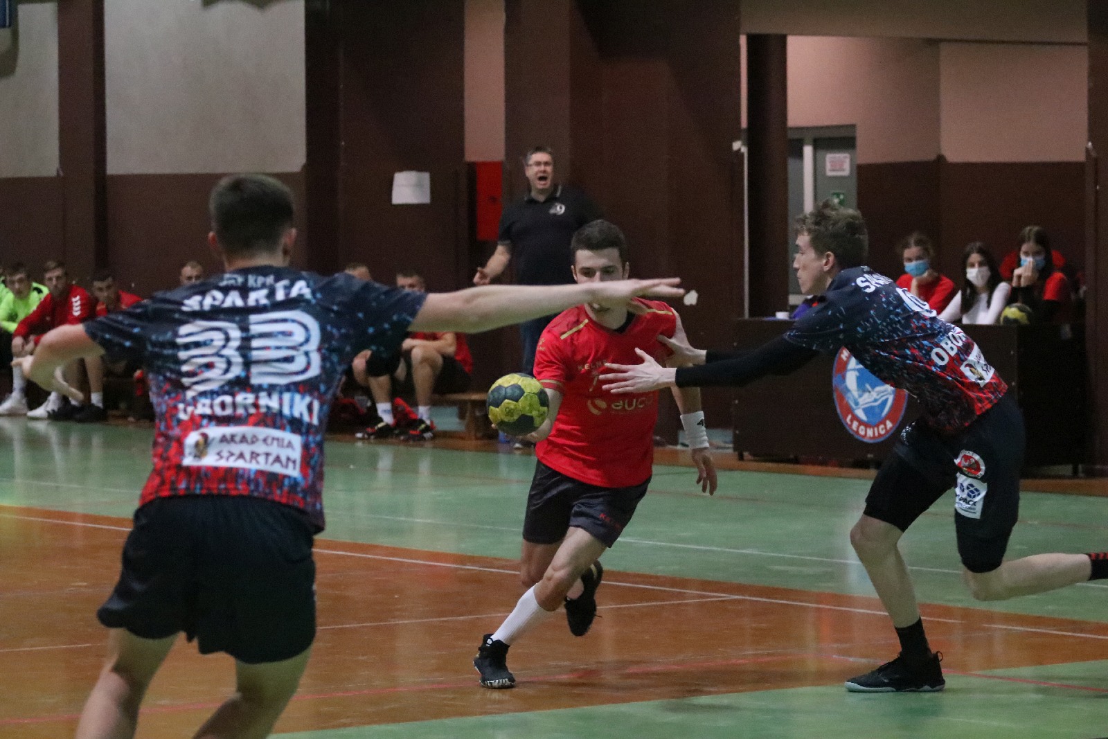 Dziewiątka Legnica pokonuje we własnej hali Spartę Oborniki