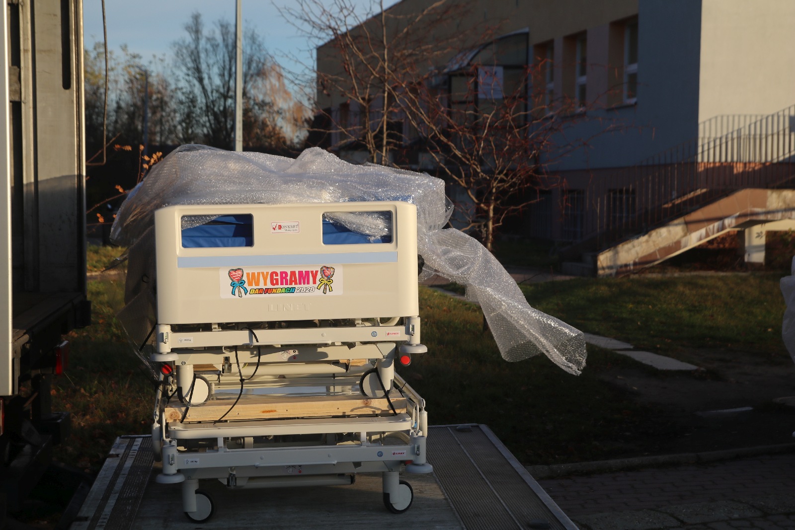 Legnicki szpital dostał łóżka od fundacji Jurka Owsiaka