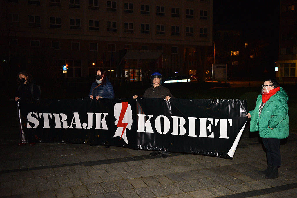 Coraz mniej osób uczestniczy w legnickich protestach
