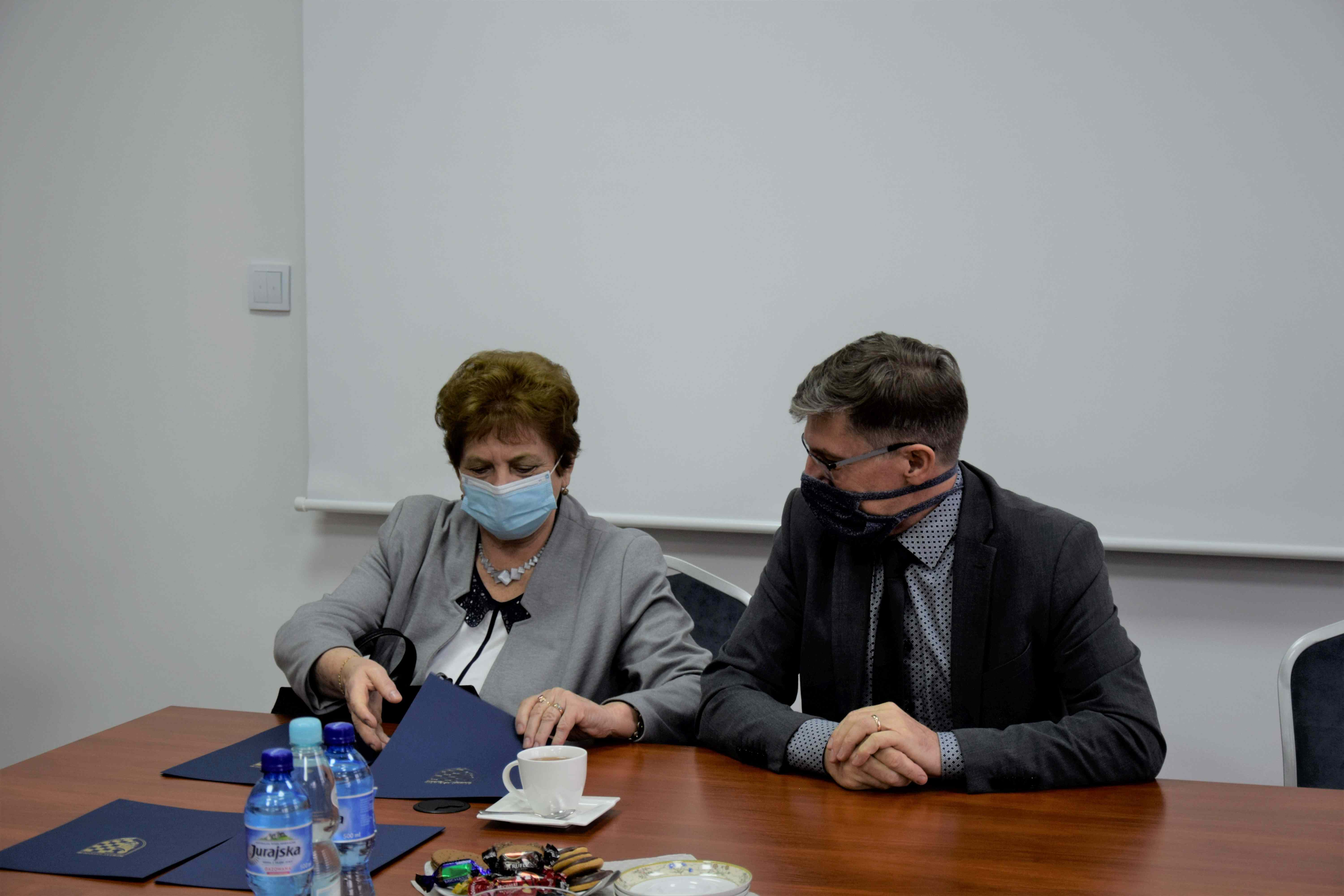 Władze starostwa pogratulowały sukcesu chojnowskiej akrobatce