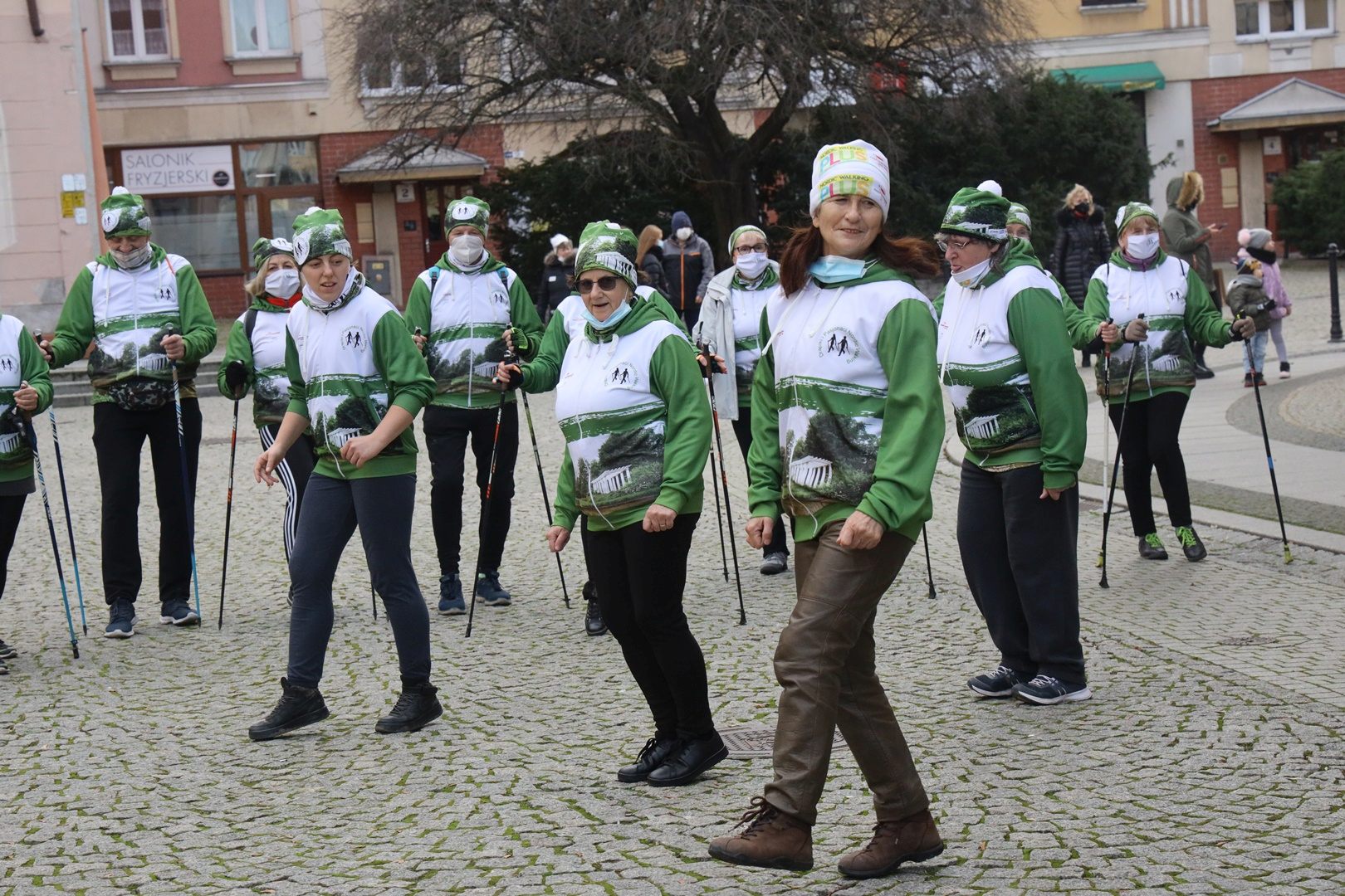 Tańcząc podziękowali za ciężką pracę i wielkie serce