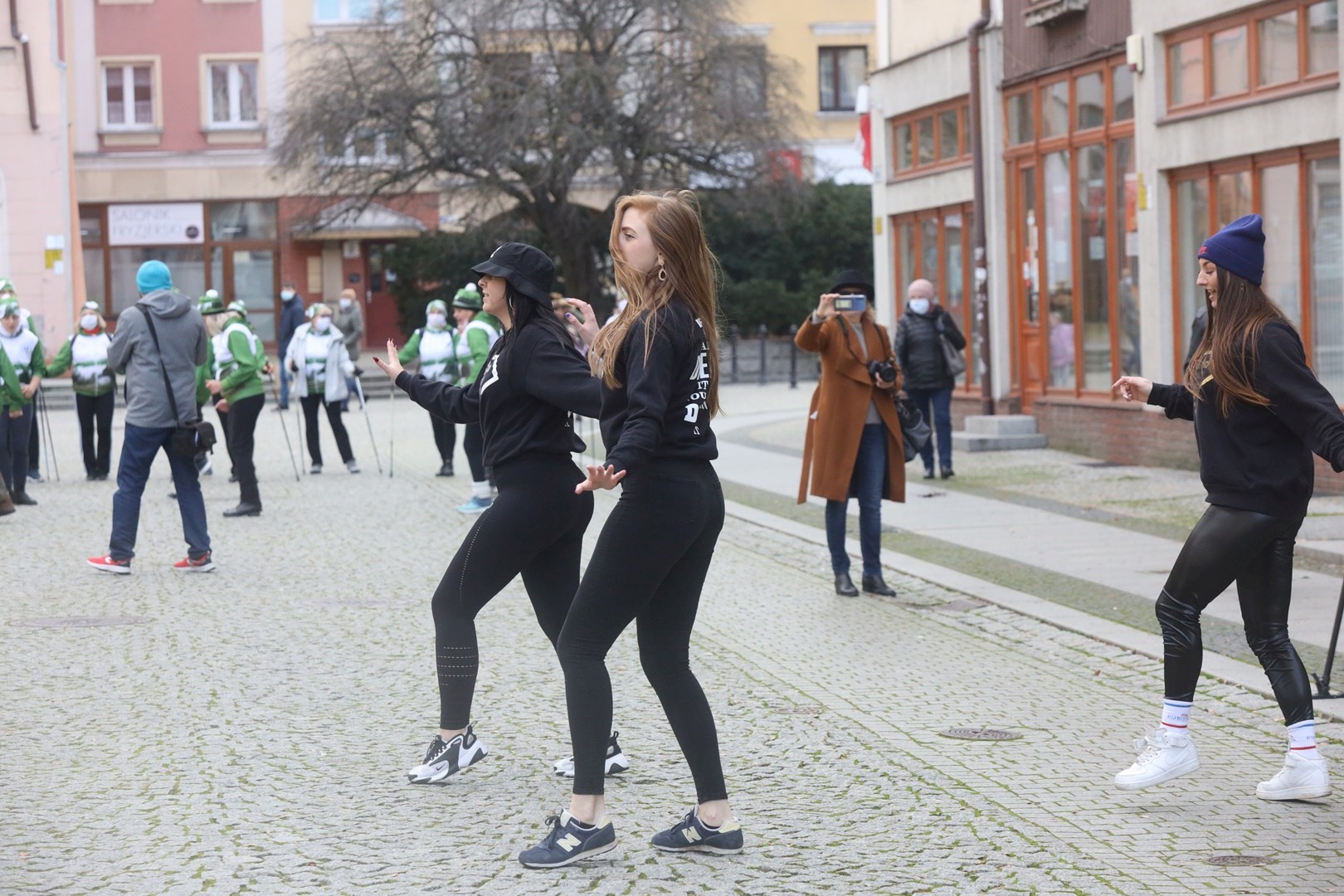 Tańcząc podziękowali za ciężką pracę i wielkie serce