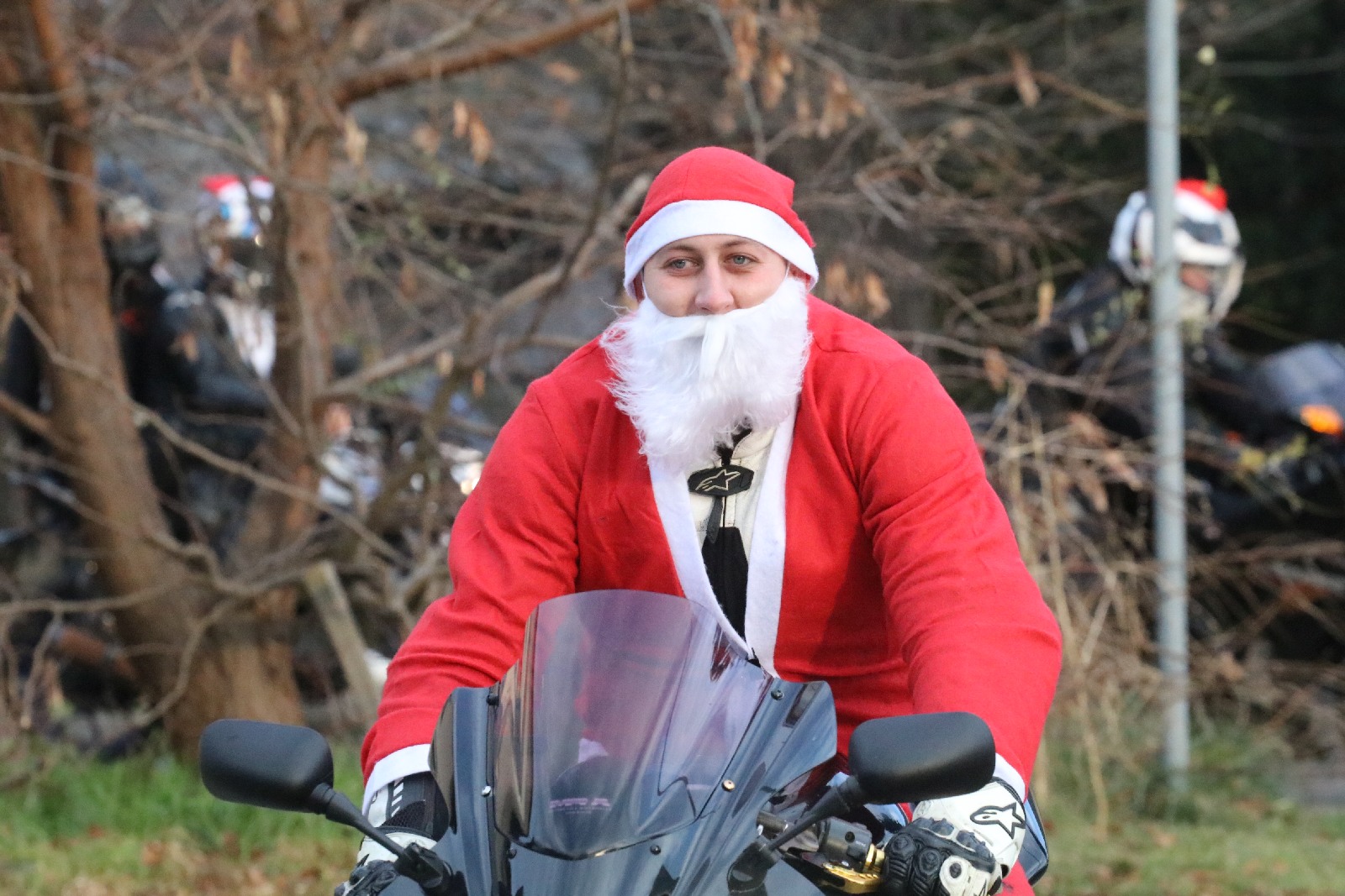 Mikołaje na motocyklach przyjechali do Domu Dziecka