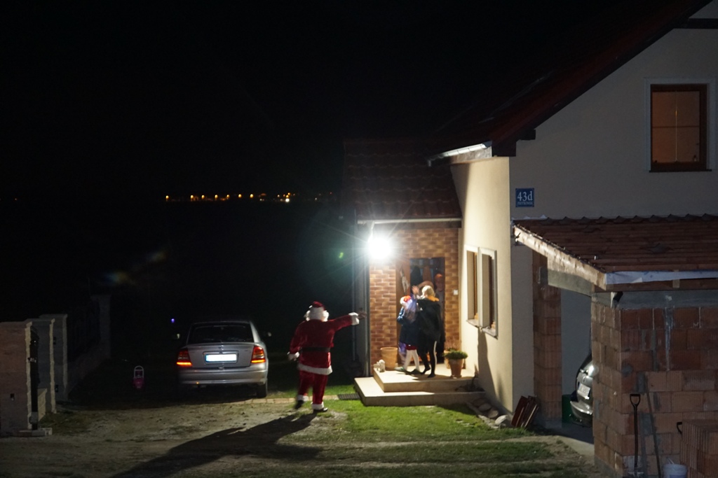Mikołaj gości w gminie Kunice ku uciesze najmłodszych cz4