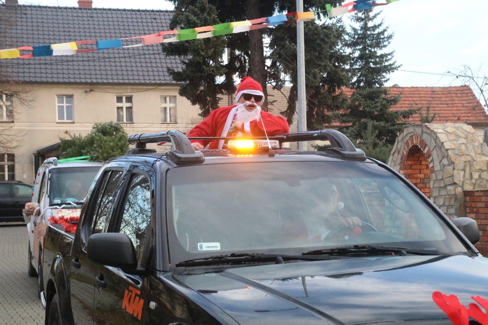 Mikołaje na motocyklach przyjechali do Domu Dziecka