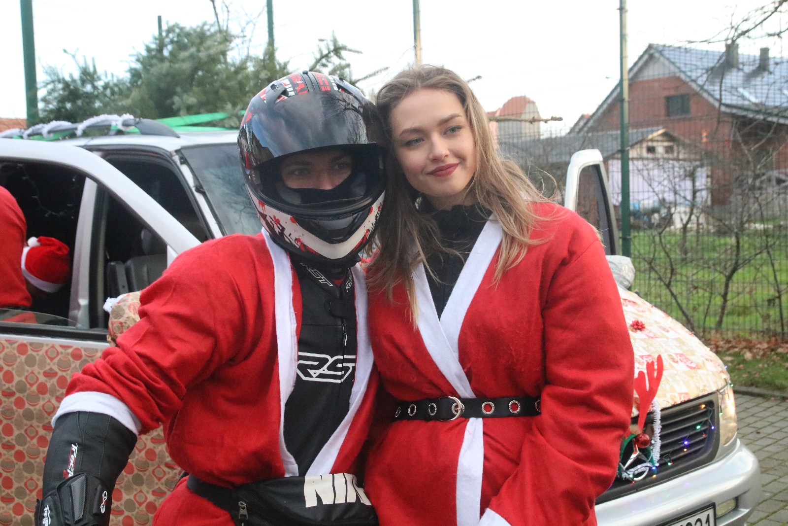 Mikołaje na motocyklach przyjechali do Domu Dziecka