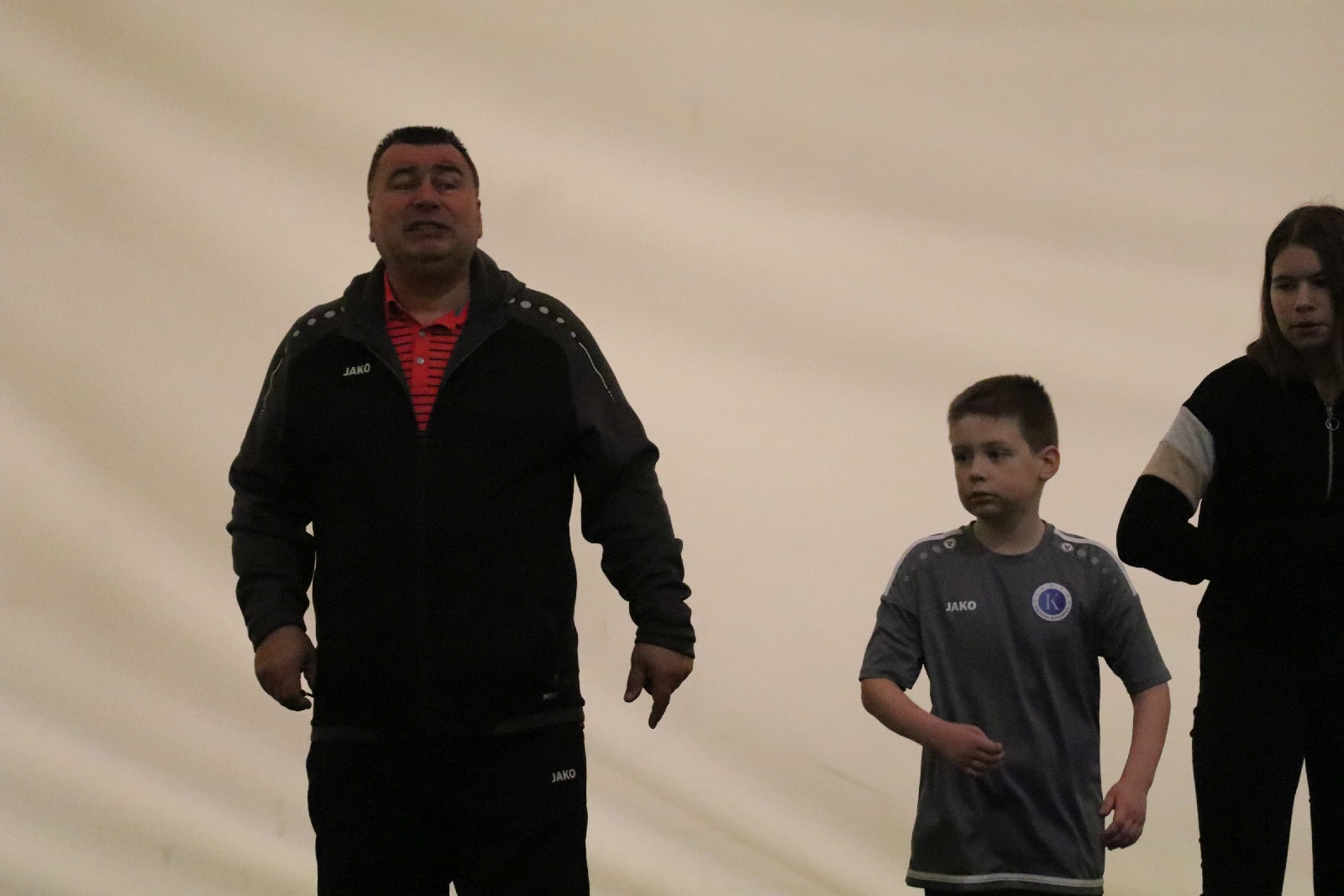 Pod balonem rozegrano mikołajkowy turniej dla dzieci cz2