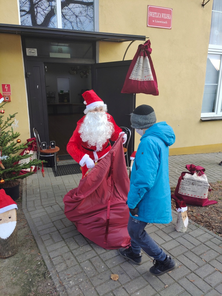 Tysiąc paczek trafiło do mieszkańców miasta i gminy Prochowice