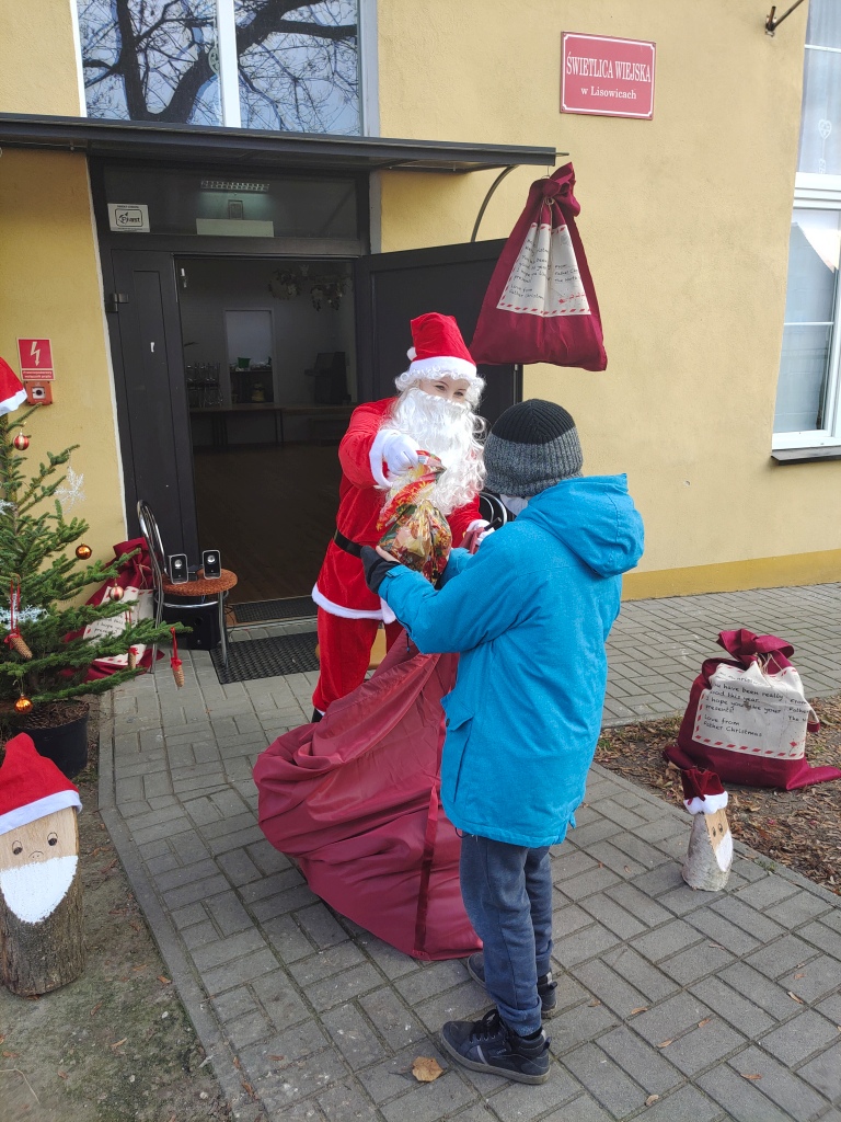 Tysiąc paczek trafiło do mieszkańców miasta i gminy Prochowice