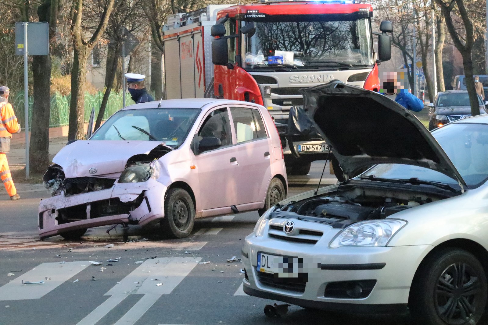 Wypadek na Rataja. Dwie osoby odwiezione do szpitala