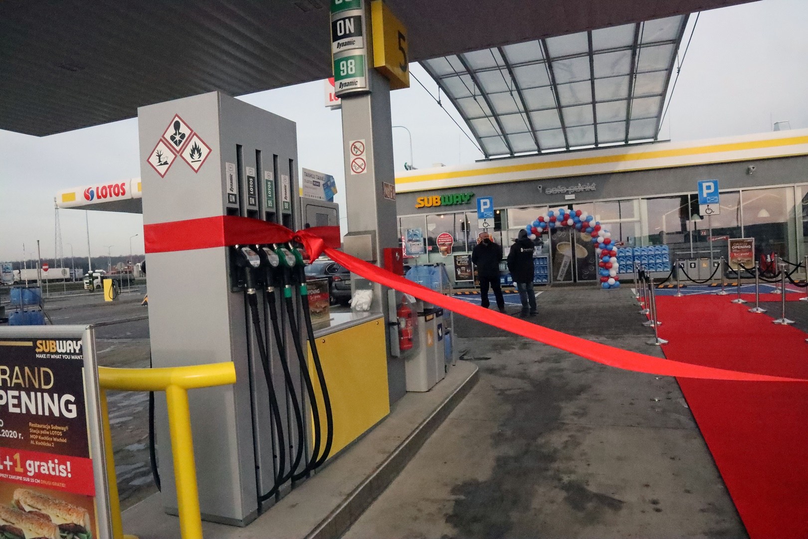 Grupa LOTOS otworzyła dwa MOP-y w Kochlicach