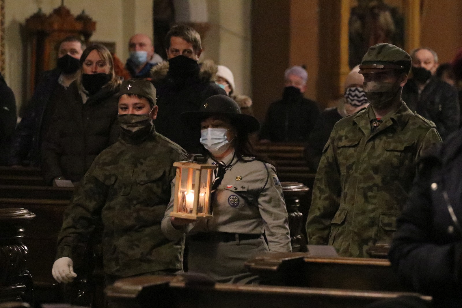 Uroczyste przekazanie Betlejemskiego Światła Pokoju