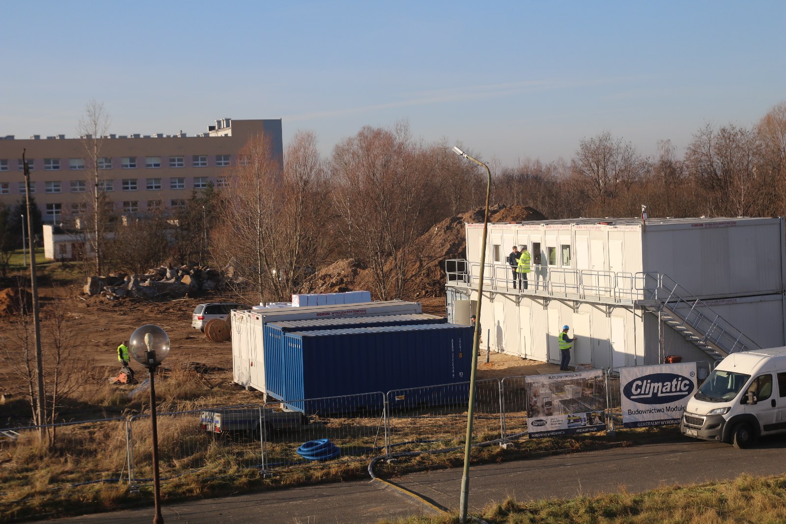 Zobacz jak powstaje modułowy dla pacjentów z COVID-19